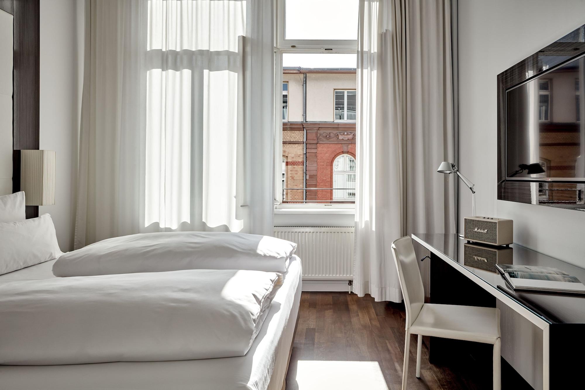 The Pure, Frankfurt, A Member Of Design Hotels Frankfurt am Main Bagian luar foto