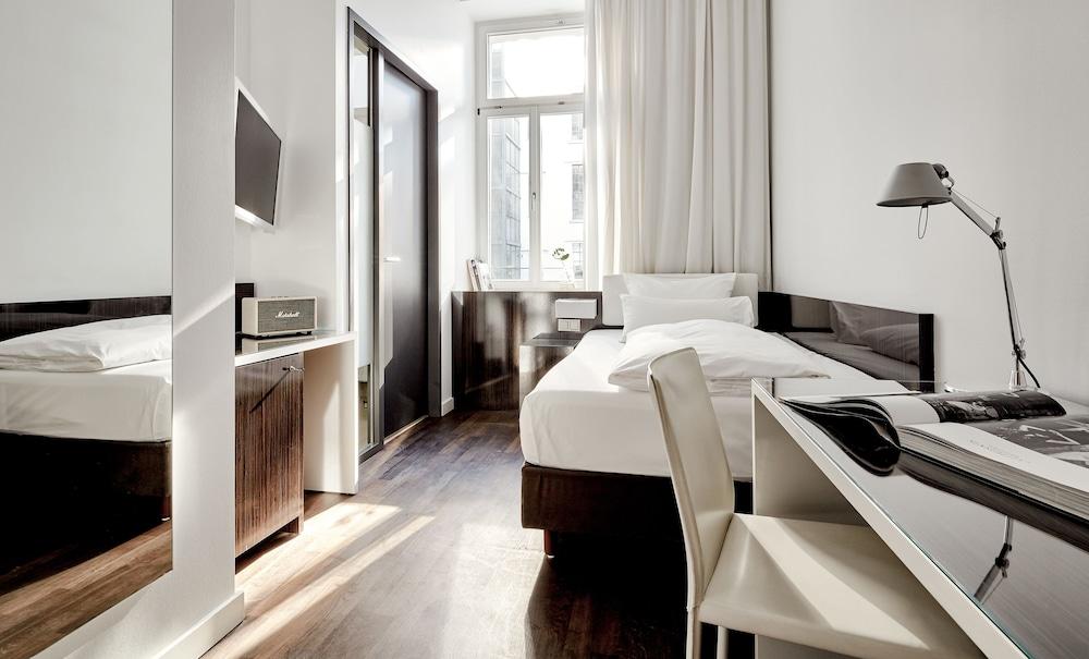 The Pure, Frankfurt, A Member Of Design Hotels Frankfurt am Main Bagian luar foto