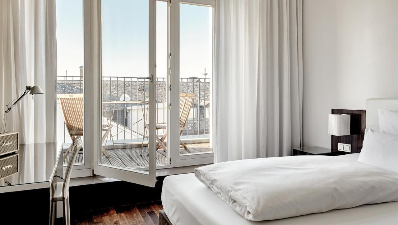 The Pure, Frankfurt, A Member Of Design Hotels Frankfurt am Main Bagian luar foto