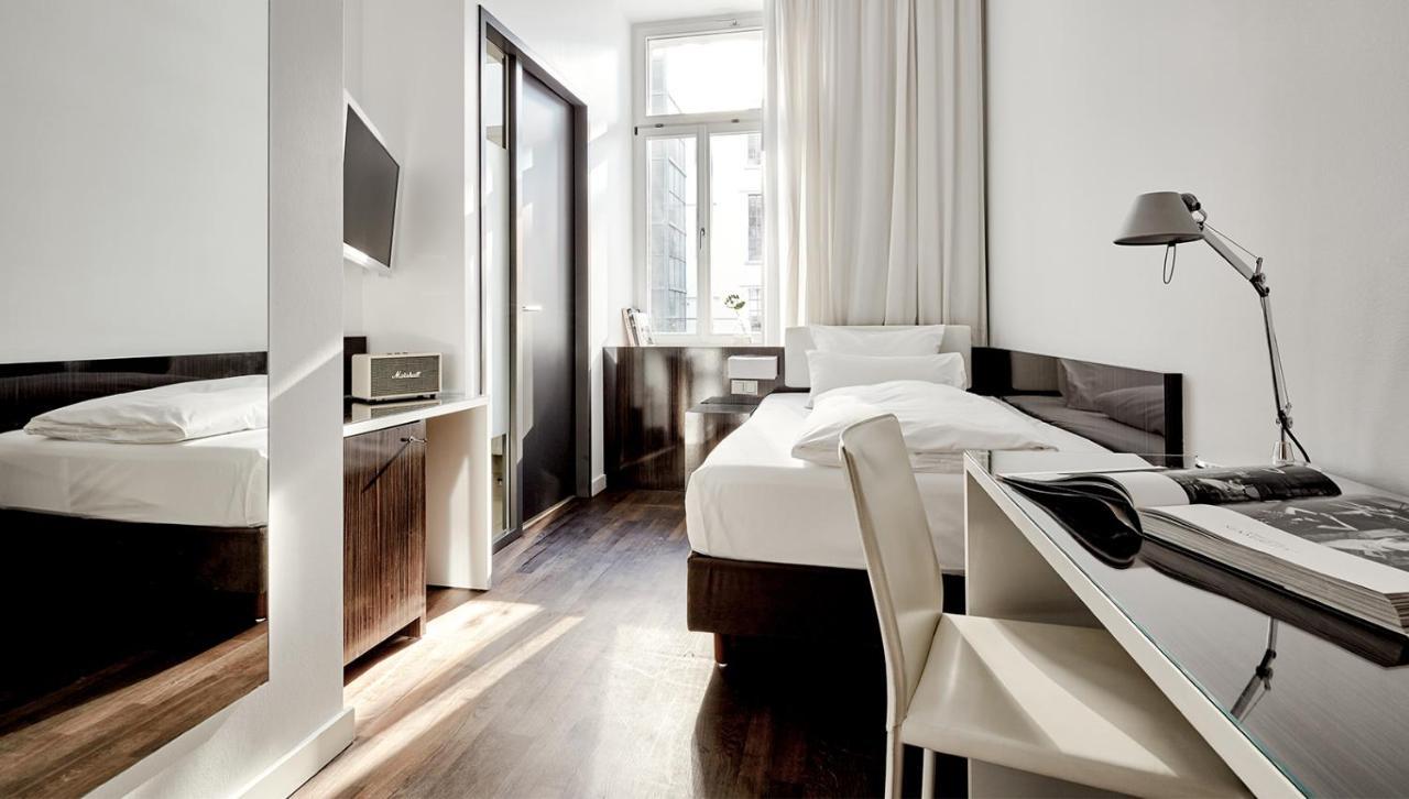 The Pure, Frankfurt, A Member Of Design Hotels Frankfurt am Main Bagian luar foto